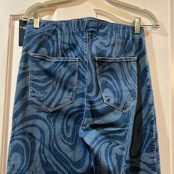 Jeans - Picture 5 of 7